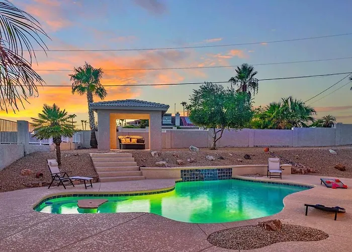 Style Living W/ Pool, Spa, Games * Lake Havasu City