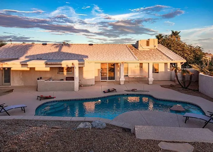 Style Living W/ Pool, Spa, Games * Lake Havasu City