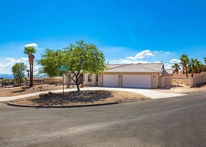 Style Living W/ Pool, Spa, Games Lake Havasu City